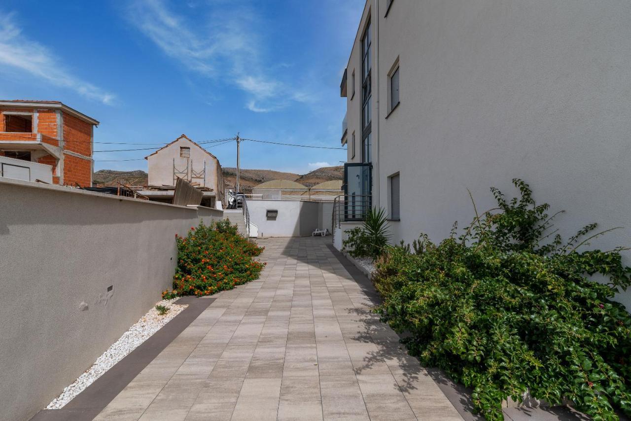 Apartman Lorena Trogir Ngoại thất bức ảnh