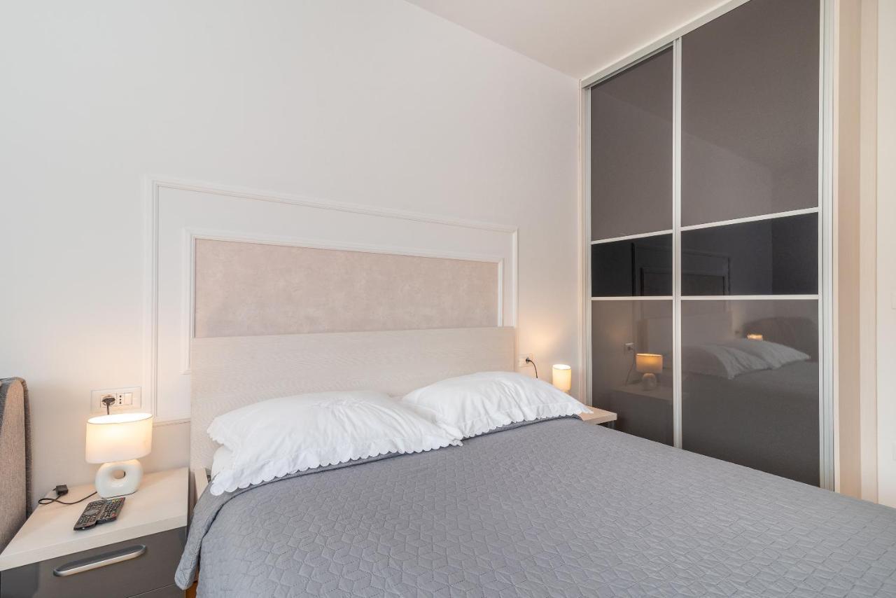 Apartman Lorena Trogir Ngoại thất bức ảnh