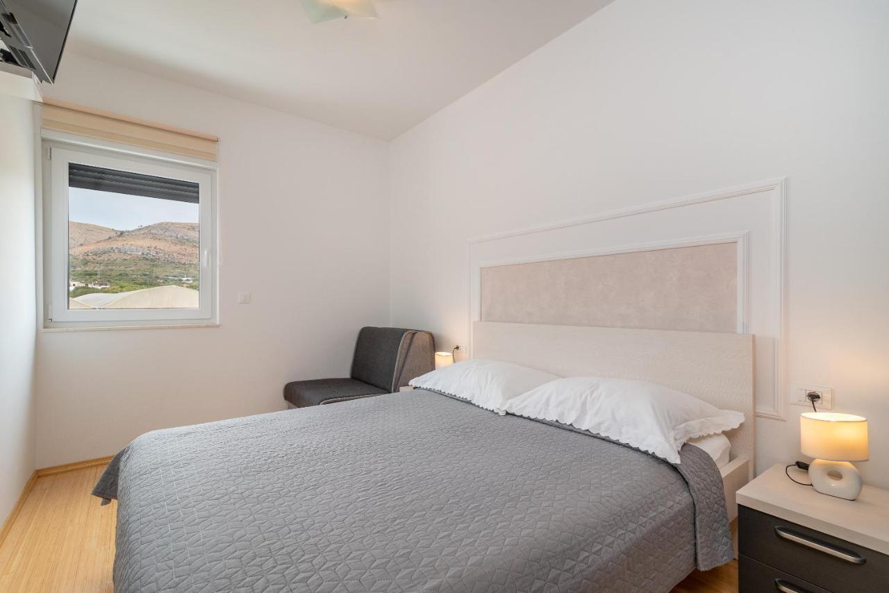 Apartman Lorena Trogir Ngoại thất bức ảnh