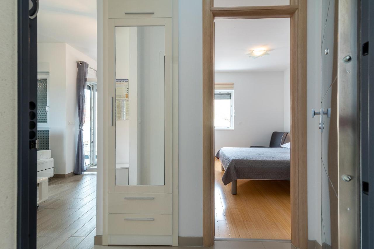 Apartman Lorena Trogir Ngoại thất bức ảnh