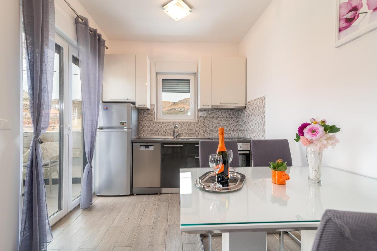 Apartman Lorena Trogir Ngoại thất bức ảnh