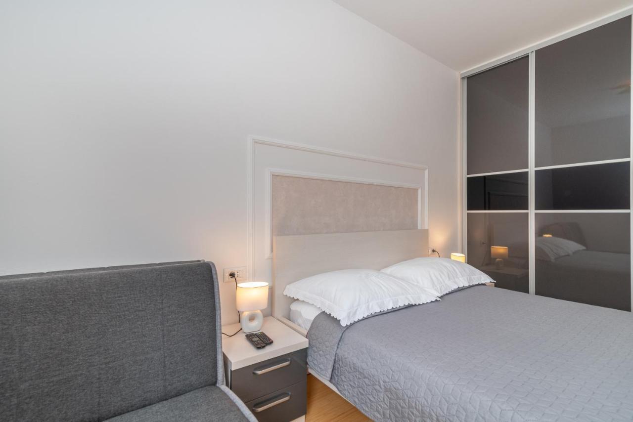 Apartman Lorena Trogir Ngoại thất bức ảnh
